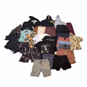 CLEARANCE Men’s M-L Bundle 27Items Total!